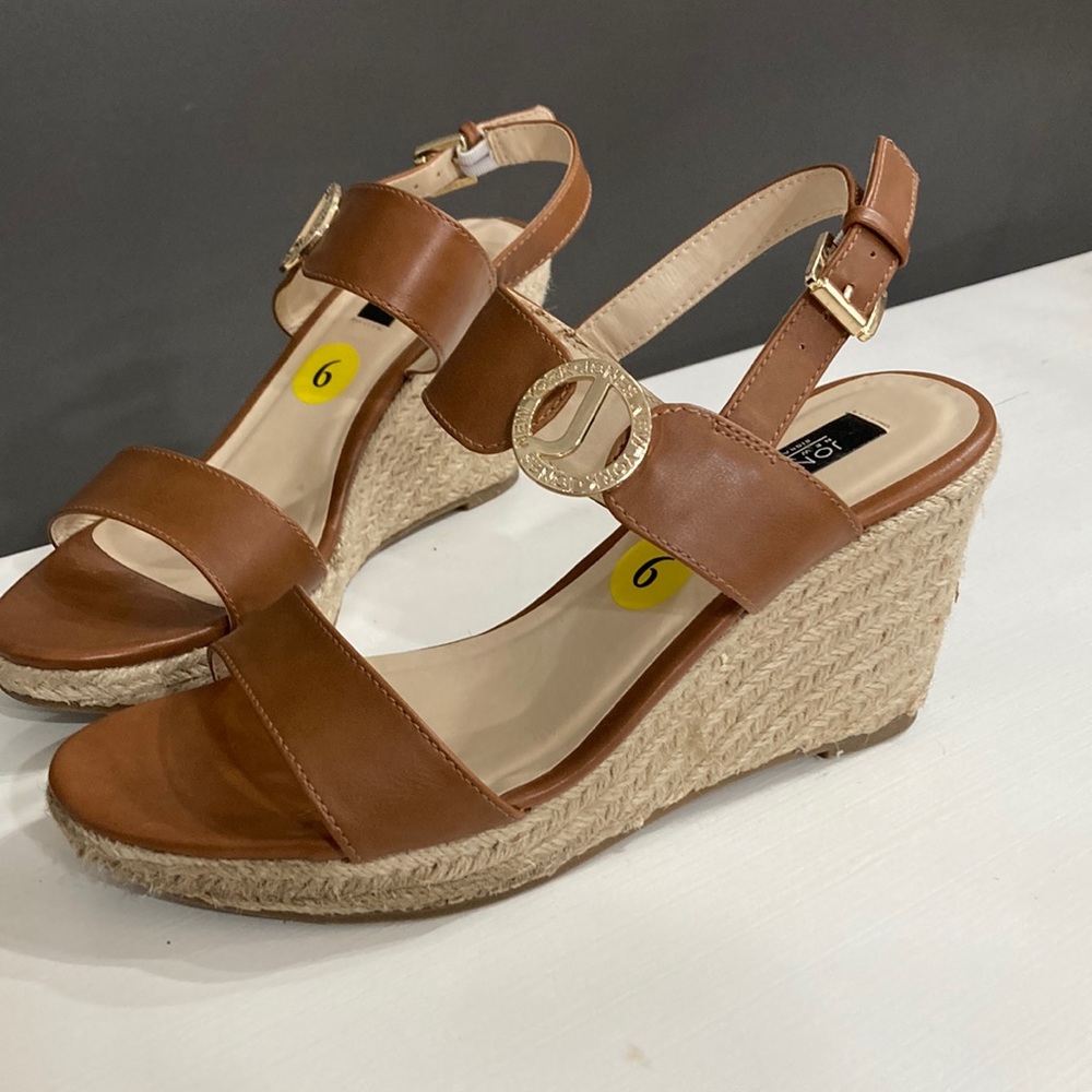 Jones New York Signature Wedge High Heels Size 9